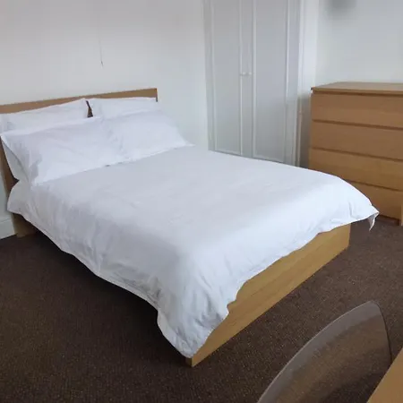 Curzon Lodge-2